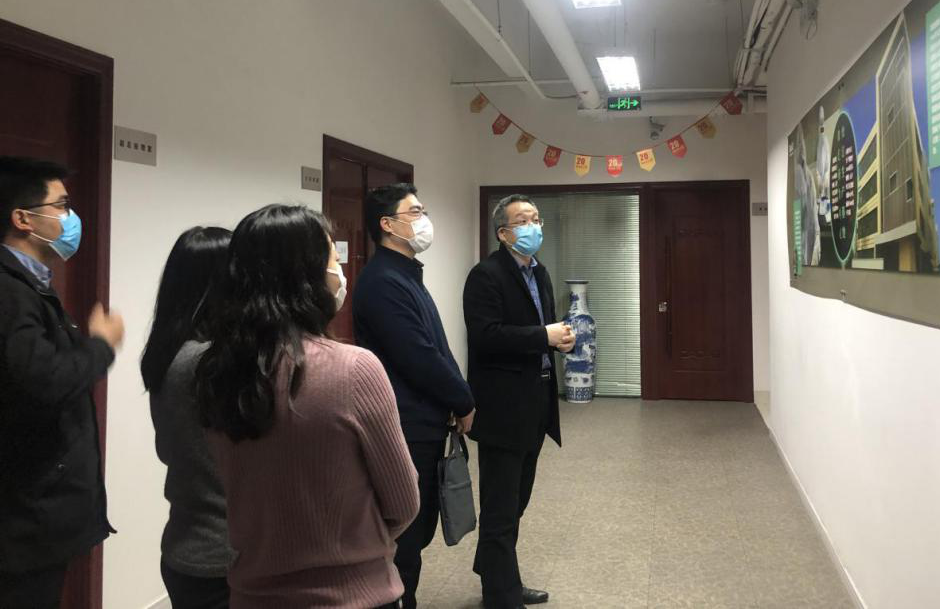 上海市市委組織部到(dao)百傲調研黨建咊抗(kang)疫工作