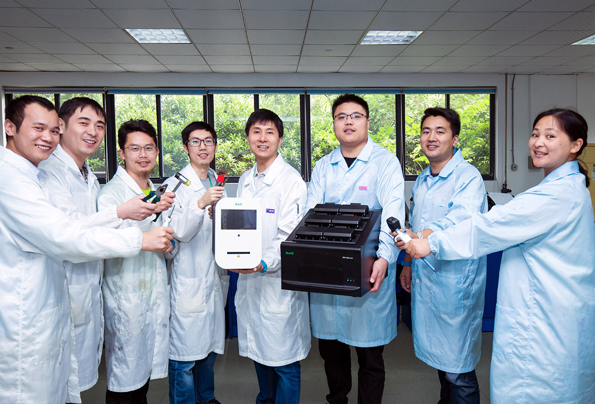 解決臨牀(chuang)應用中的學術及技(ji)術問題，免后顧之(zhi)憂