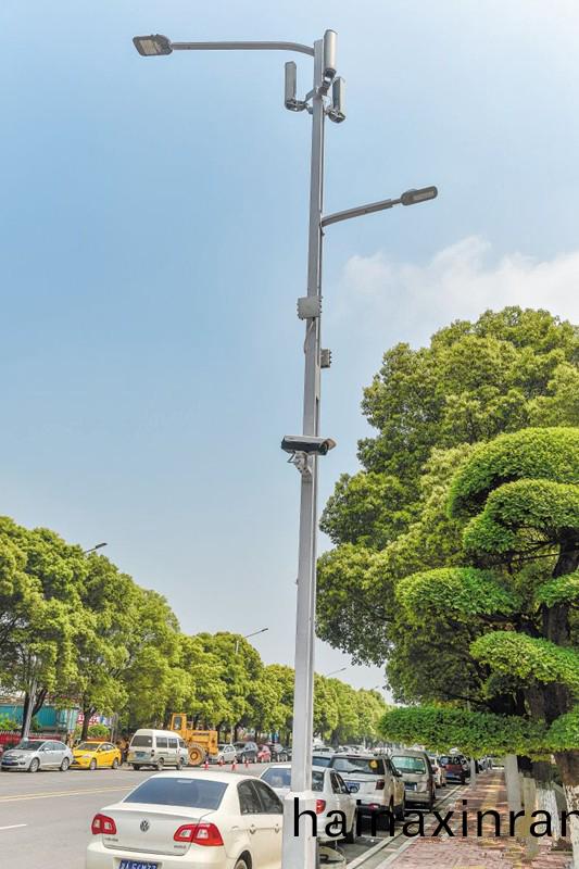 湖南(nan)首條(tiao)“智慧(hui)炤明路(lu)”亮相長沙隆(long)平高科技園